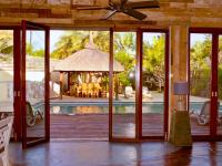 Villa Expérience Premium - Idéal Couples&Familles - 4min Plage Pereybère - Parking gratuit - Piscine privée - Jardin tropical - Ménage 3x par semaine - Intimité totale - Chic et authentique - Chambres d'hôtes Grand Baie
