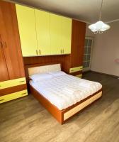 Appartamento con 3 Camere da Letto e con Balcone