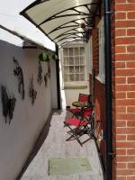 Canterbury - Sleeps 7 - Pet-Friendly with Garden - B&B Canterbury