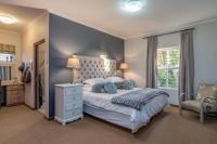 Cheerful 4 bedroom home with pool & wonderful view - B&B Somerset West