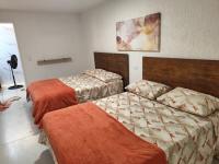 House in Downtown East Beach with Air Conditioning - Bed and Breakfast Pontal do Paraná