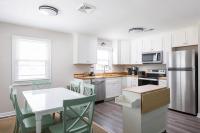 Newly Updated Cottage in the Heart of KDH - B&B Kill Devil Hills