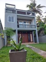 DADY'S Place "63"- Sunset Villa - Danina Apartments and More - Chambres d'hôtes Hikkaduwa