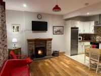 Belmullet Town Holiday Home - B&B Béal an Mhuirthead