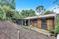 Treetop Sanctuary - Serene Cottage near Mount Lofty - Bed and Breakfast Upper Sturt