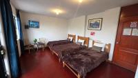 Dreibettzimmer mit eigenem Bad