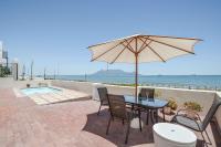 Spacious Family Home with Ocean Views in Blouberg - B&B Big Bay
