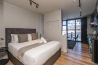 Rooftop Pool Modern City Studio at The Tokyo - B&B Cape Town