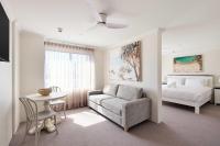 King Bed with Sofa Bed Studio at Manly - 3min walk to Corso & Manly Beach - B&B Sídney