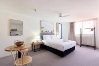 Queen Studios at Manly - 3min walk to Corso & Manly Beach - B&B Sídney