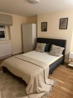 Riverside 2 Bedroom Apartment - Central Location - B&B Kingston upon Thames