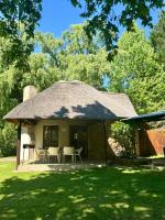 Meadow Lane Country Cottages - Bed and Breakfast Underberg