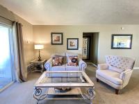 Tennis Building 201 - B&B Garden City