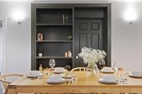 Bedford Beauty Stylish Retro Family Home with office - Chambres d'hôtes Bedford Park