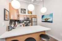 Cincy City Lights, 2BR Suite, Walk to Reds - Ferienwohnung Cincinnati