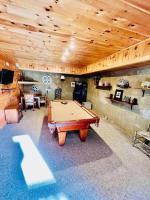 Make memories at Dreamweaver season pool, gameroom - Chambres d'hôtes Pigeon Forge