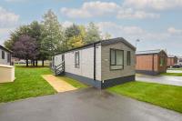 Wag Tail Lodge with Hot Tub - Bed and Breakfast Barmby on the Moor