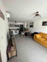 bel appartement vue montagne proche bastia - Chambres d’hôtes Borgo