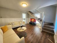 Crestwood Gem - B&B Crestwood
