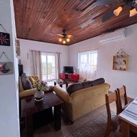 Sunset Views Apartment, West End - B&B West End