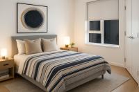 Urban Two-Bedroom Apartment with Prime Downtown Location - B&B Vancouver