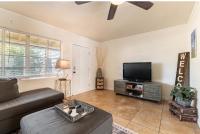 *Free Parking near Strip Cozy 2Br home Side: A - B&B Las Vegas