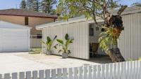 EBB Tide - Charming Coastal Cottage in the Heart of Yamba - Holiday Yamba - B&B Yamba