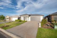 Fresh Built Spacious Retreat - B&B Dubbo
