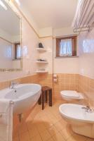 Sarzana-Charming Apartment Pool and BB - Chambres d’hôtes Sarzana