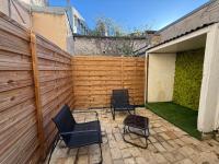 Appartement cosy avec cour privée en centre-ville - B&B Bourges