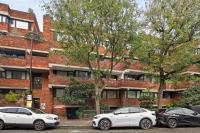 Central London 2-Bed Flat - 6min to Victoria Station - Bed and Breakfast Londen