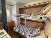 Studio mit Bergblick