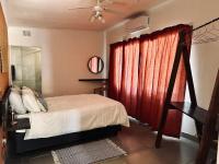 Warthog Wallow - Kruger National Park Phalaborwa - B&B Phalaborwa