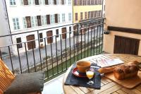 SUR LE THIOU, Cosy 2 pers, en vieille ville - B&B Annecy