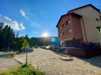 Pensiunea Turistică Octavian - Bed and Breakfast Moroeni