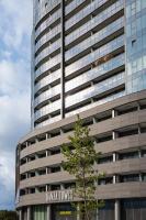 Stylish Apartment with City Views and Parking in the Prestigious Hanza Tower with Swimming Pool by Noclegi Renters - Chambres d'hôtes Szczecin