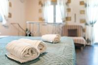 Marilena Natural Stone House, By Hellocrete - B&B Pigi