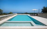 Fabrica Villa, By Hellocrete - Ferienwohnung Roúpes