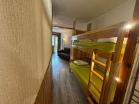 Studio avec Balcon - 210