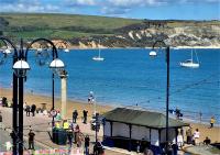 Stylish flat by the beach with stunning sea views - B&B Swanage