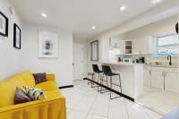 Adams Street Stunner, Unit 1 - B&B Hollywood