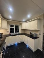 Appartamento con 2 Camere da Letto e Vista Giardino