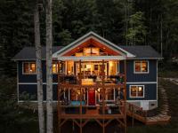 LUXE, 5 Miles to Asheville, Hot Tub, Epic Mountain Views, Fire Pit, Pool Table, 2 Living Rooms - B&B Swannanoa