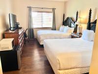 Comfortable Double Queen Suite Near Park City & Ballerina Farms #1055 - B&B Mound City