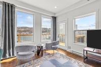 Duckworth 2 Kings Penthouse Harbour Vws - B&B St. John's