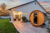 Relaxing Sauna Retreat Fire Pit and Swing Set - B&B Kuna
