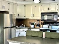 Litchfield Retreat, Wineries, Foliage & Skiing - B&B Torrington