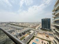 Trinity Holiday Homes - Spacious Modern Living 1BR & 2BR Unique Apartment - Chambres d’hôtes Dubaï