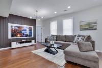 Modern 4BR Retreat Bright, Spacious & Cozy - B&B Newark