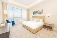 FAM Living - Palm Tower Attached to St Regis Palm Tower 1Bed - Palm Jumeirah Views - Chambres d'hôtes Dubaï